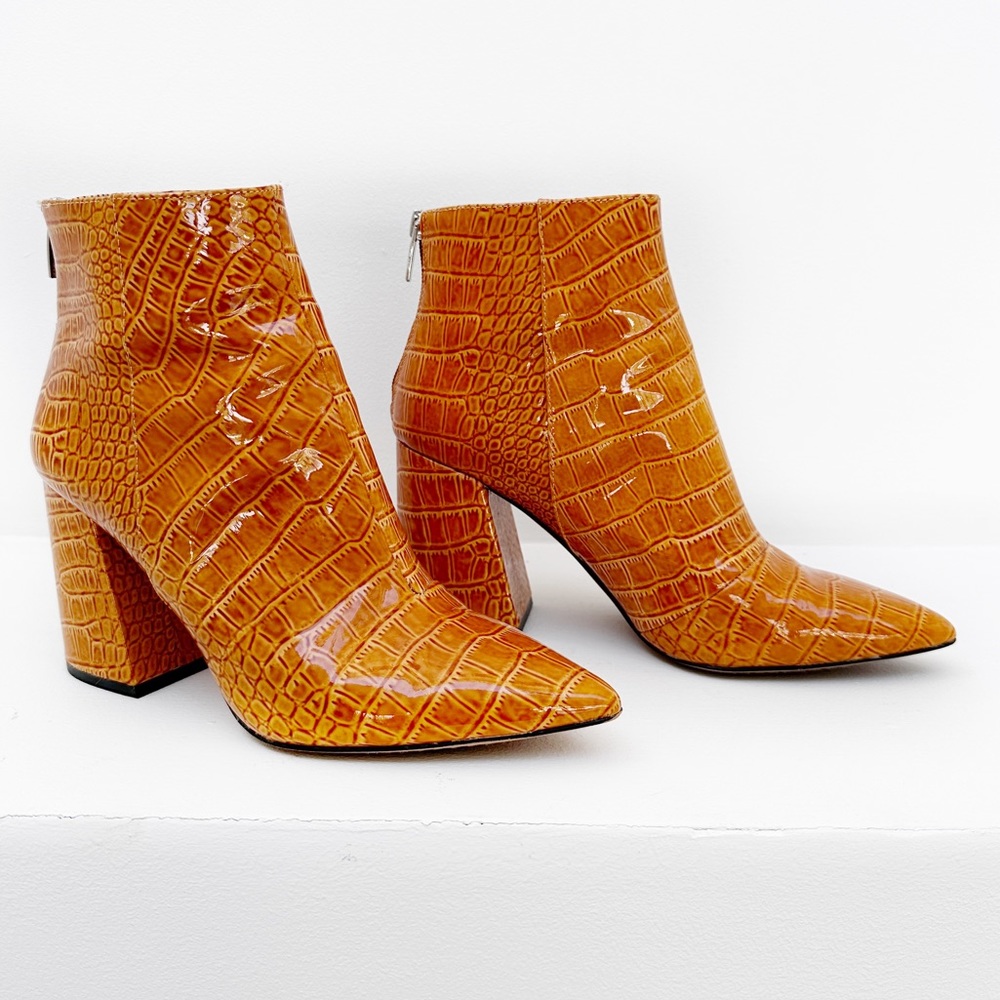 #37 Vince Camuto Womens Benedie Pointed-Toe Croc Booties Size 8.5